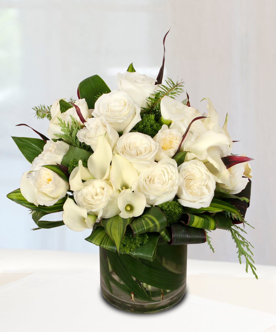 Ivory Calla Lilies Floral Arrangement - Stadium Flowers