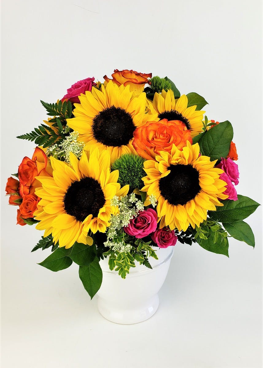 Anniversary Flowers Everett, WA Stadium Flowers Same Day Delivery